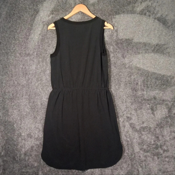 Athleta Rincon black sleeveless rushing waistband women's size Medium - Picture 4 of 9